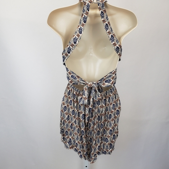LF Seek the Label Floral Halter Romper size XS - Picture 5 of 10